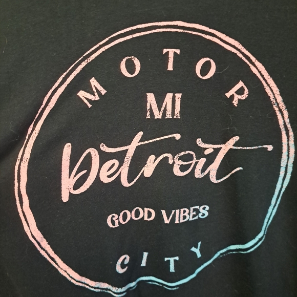 Salt Creek “Detroit Good Vibes” Long Sleeve Graphic Tee – Women’s Medium - Picture 2 of 4